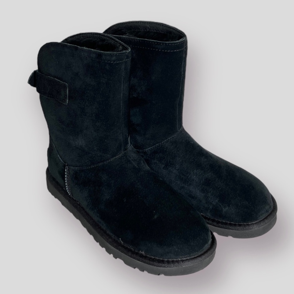 UGG Remora Water Resistant Booties Size 6